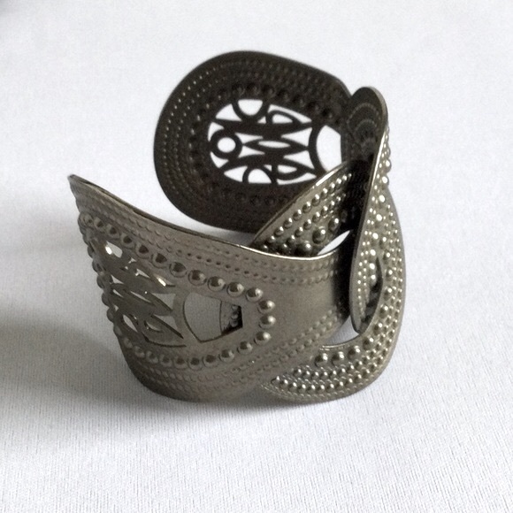 2  Chunky Textured Metal Bracelets - Picture 3 of 10